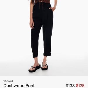 Aritzia Dashwood pant, regular length, size 2. Brand new with tags.